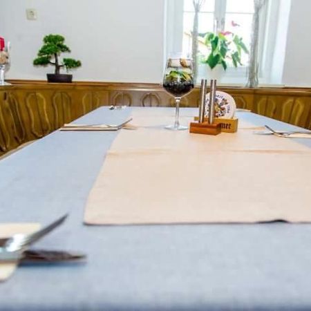 Taverna Unik Saaldorf Esterno foto